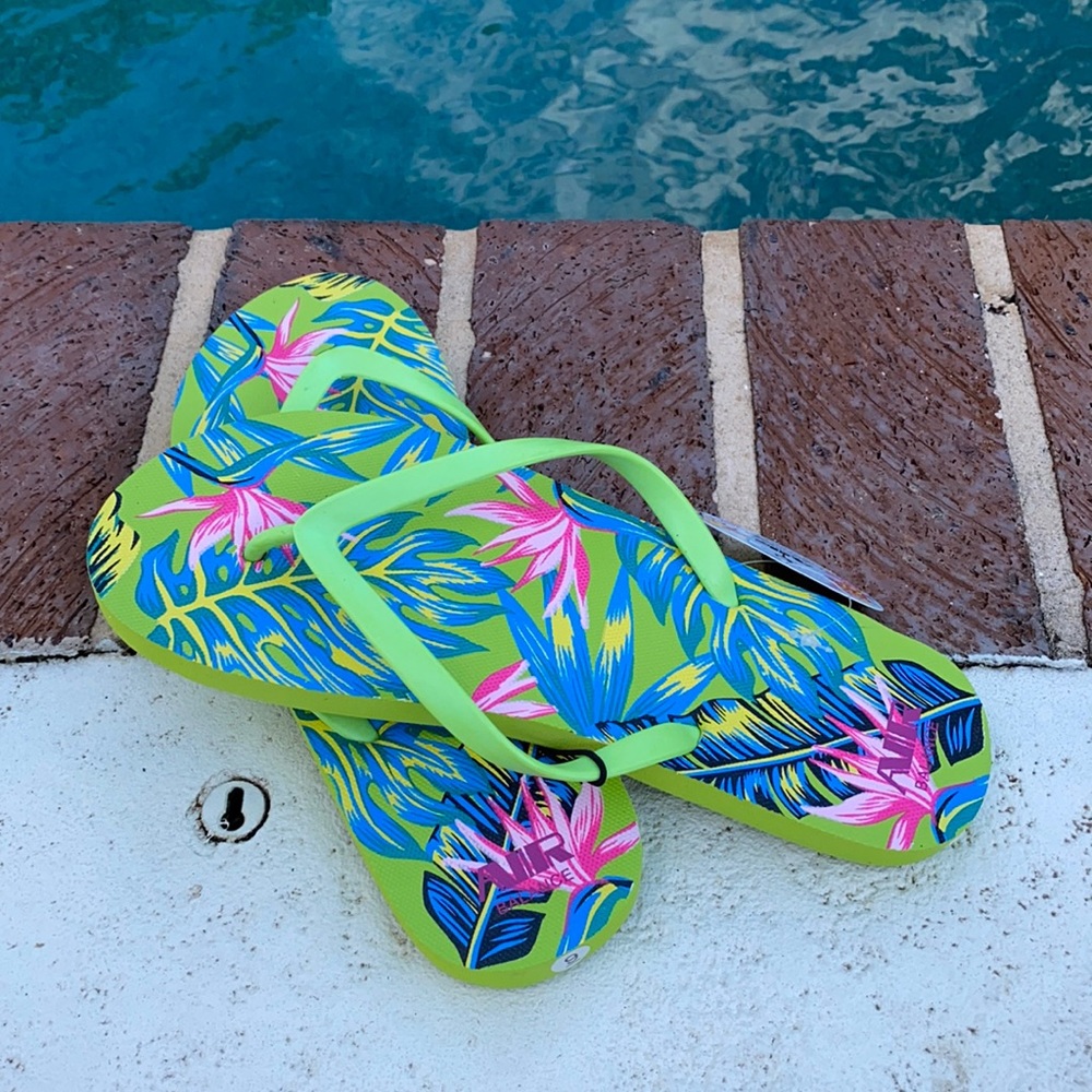 NWT Air Balance tropical print flip flop